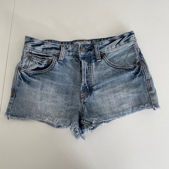 Free People Pants - Free People Distressed Rigid 100% Cotton Raw Hem Denim Shorts 2"